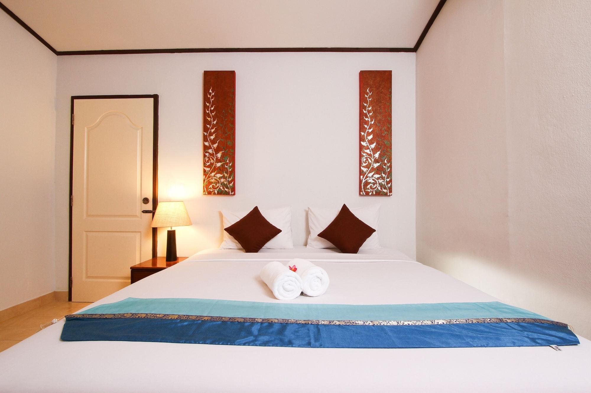 Eden Resort & Villas Phuket Patong Esterno foto